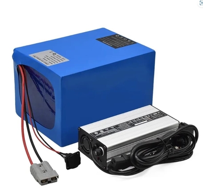 3000W 72V 30Ah بطارية ليثيوم أيون حزم 40Ah 72V ODM / OEM للدراجات النارية الكهربائية