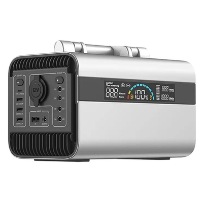 110V / 220V مدخلات الإخراج 600wh محطة طاقة محمولة مع الطاقة الشمسية والضوء 4w