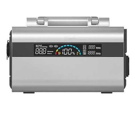 110V / 220V مدخلات الإخراج 600wh محطة طاقة محمولة مع الطاقة الشمسية والضوء 4w