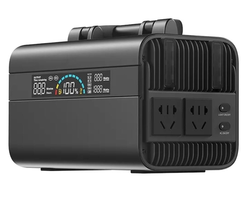 110V / 220V مدخلات الإخراج 600wh محطة طاقة محمولة مع الطاقة الشمسية والضوء 4w